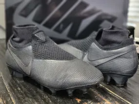 Nike JR Phantom Vision Elite Black Soccer Cleats AO3262-001 Kid size 4
