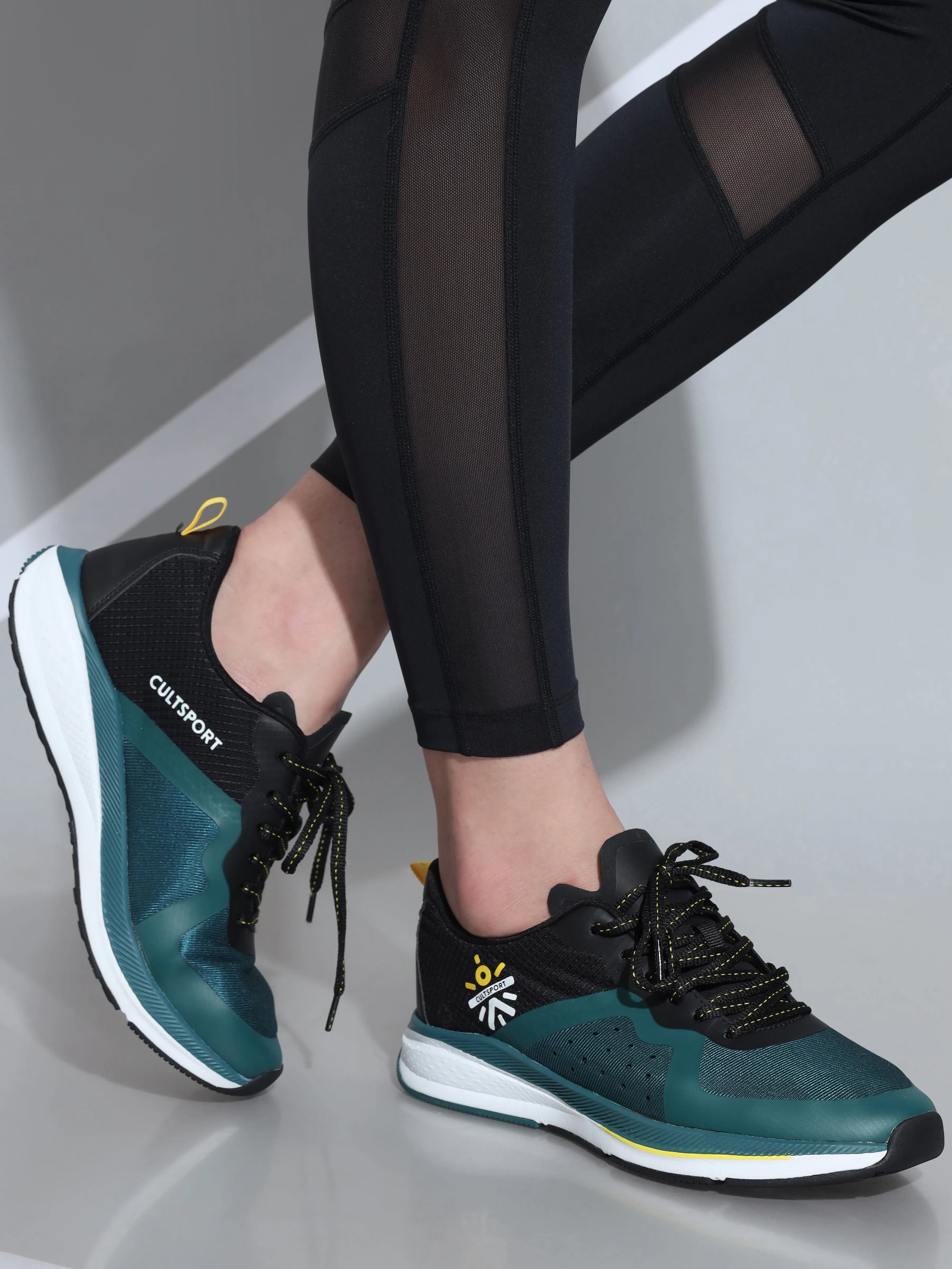 Speedster Women Running Shoes - Black/ Dark Teal